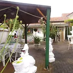 ゲストハウス Gaestehaus Baur カッペル・グラーフェンハウゼン